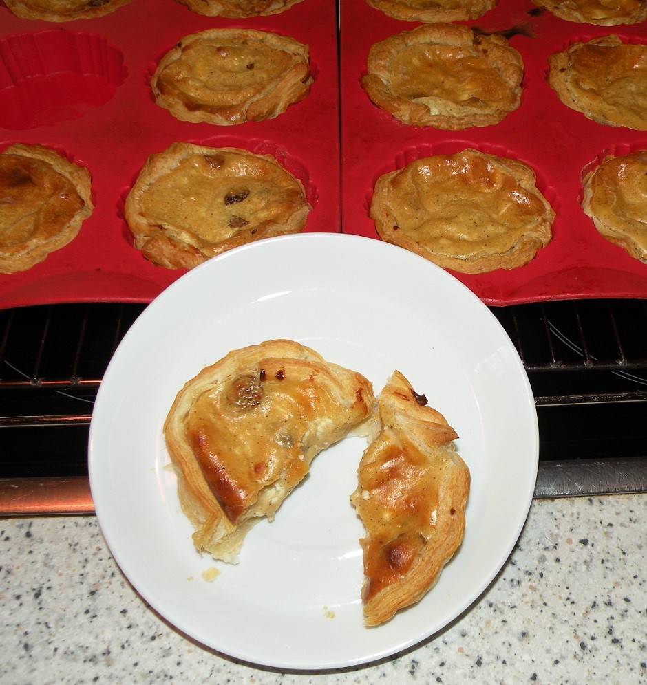 Topfenküchlein mit Rosinen Rezept - ichkoche.at