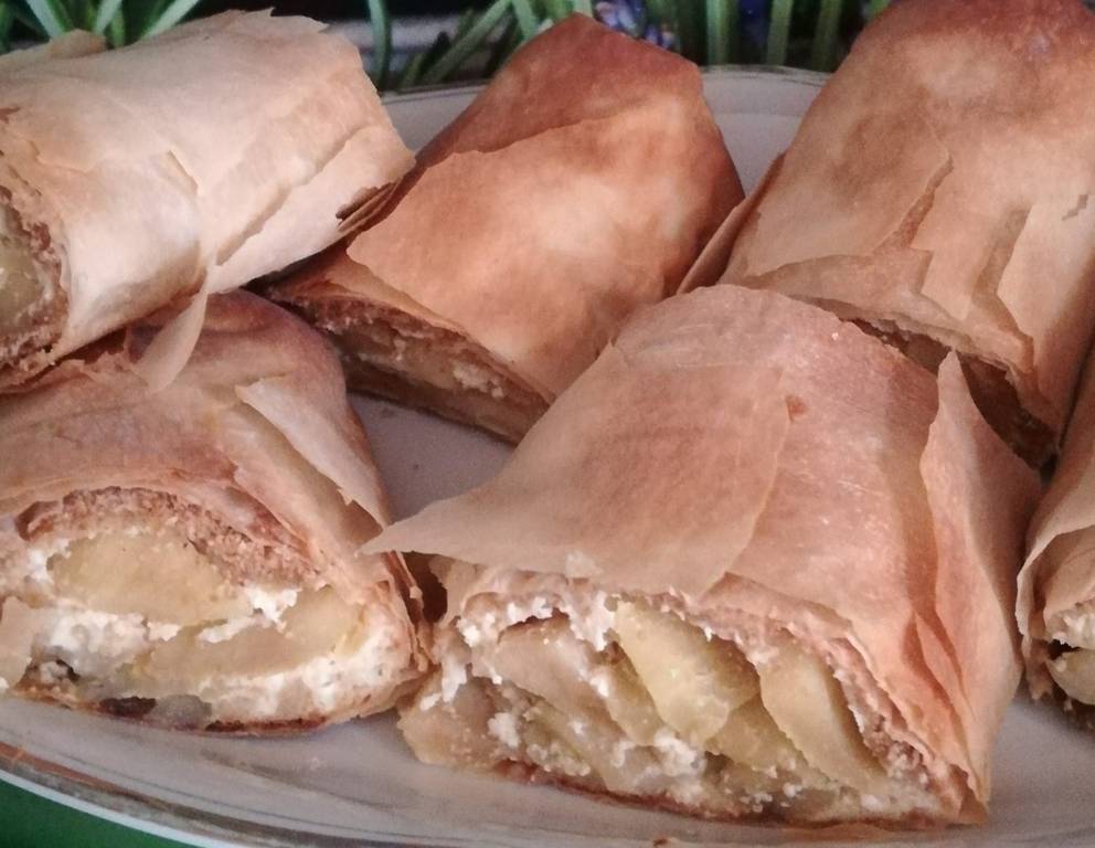Apfel-Topfen-Strudel Apfel-Topfen-Strudel