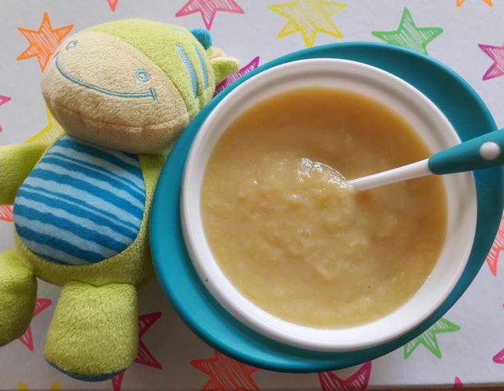 Babynahrung - Pfirsich-Birne-Brei mit Zwieback