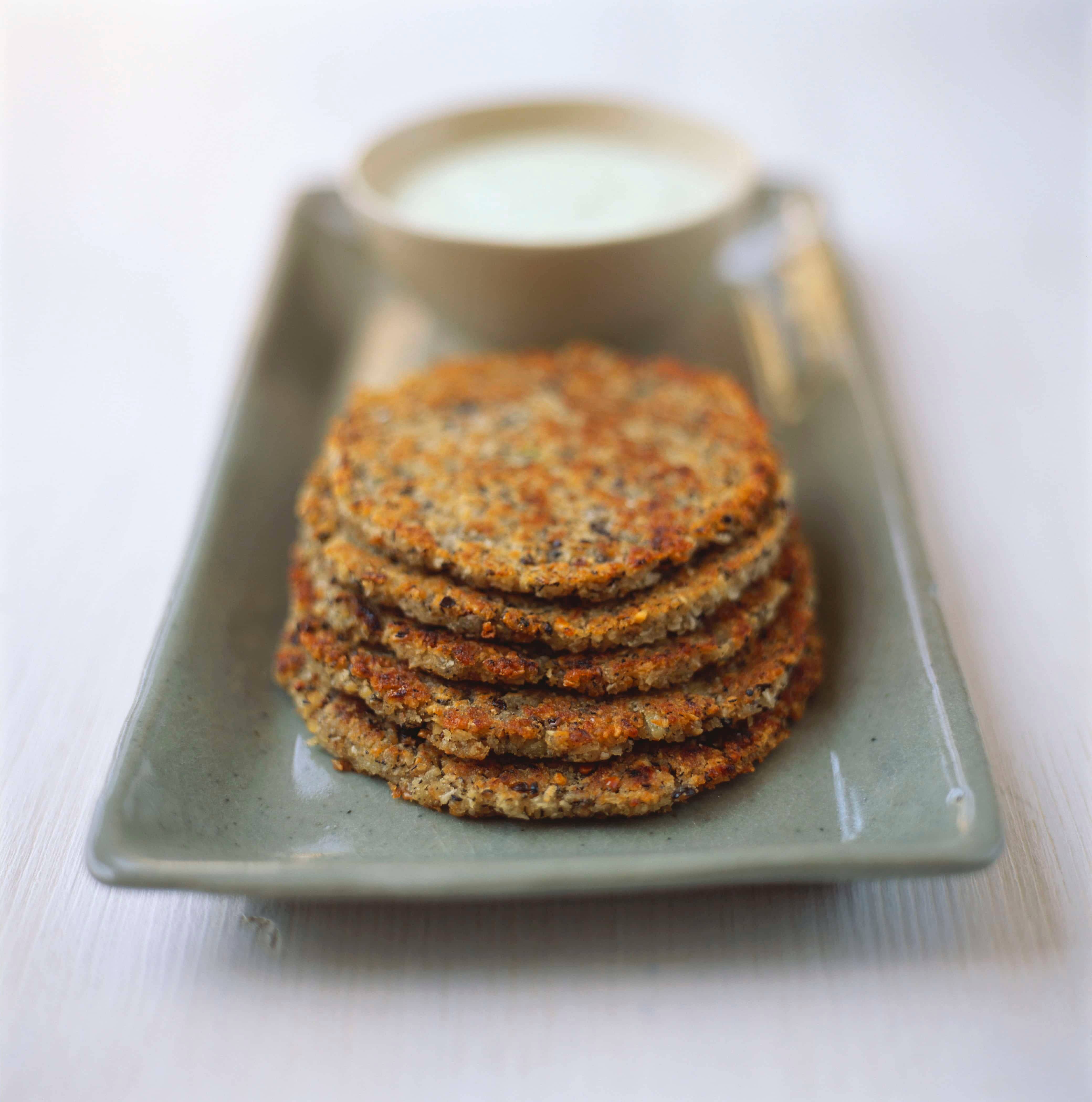 Vollkornpuffer mit Dip Rezept