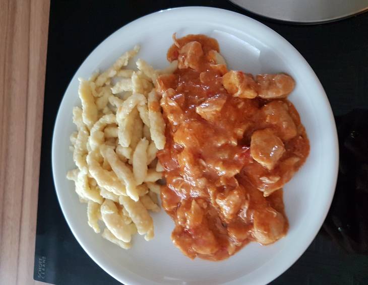 Hendlcremegulasch Hendlcremegulasch