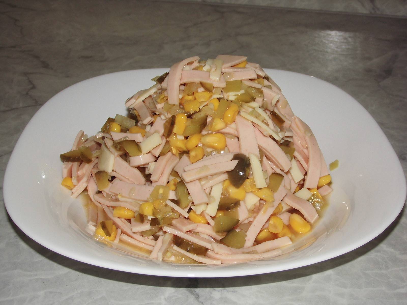 Wurstsalat nach Bauernart