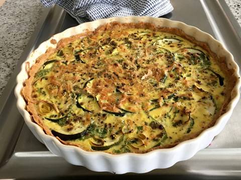 Zucchini-Paradeiser-Quiche