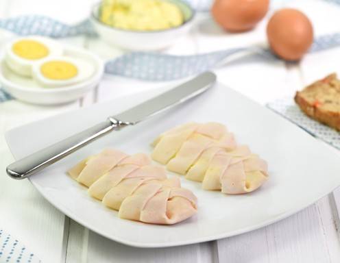 Schinkenröllchen mit Ei-Curry-Füllung Rezept