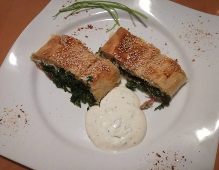 Spinat-Lachs-Strudel Spinat-Lachs-Strudel