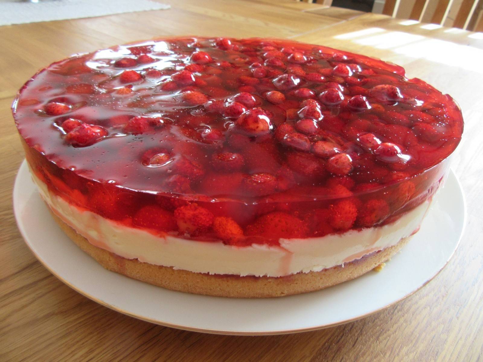 Erdbeer-Waldbeeren Obsttorte