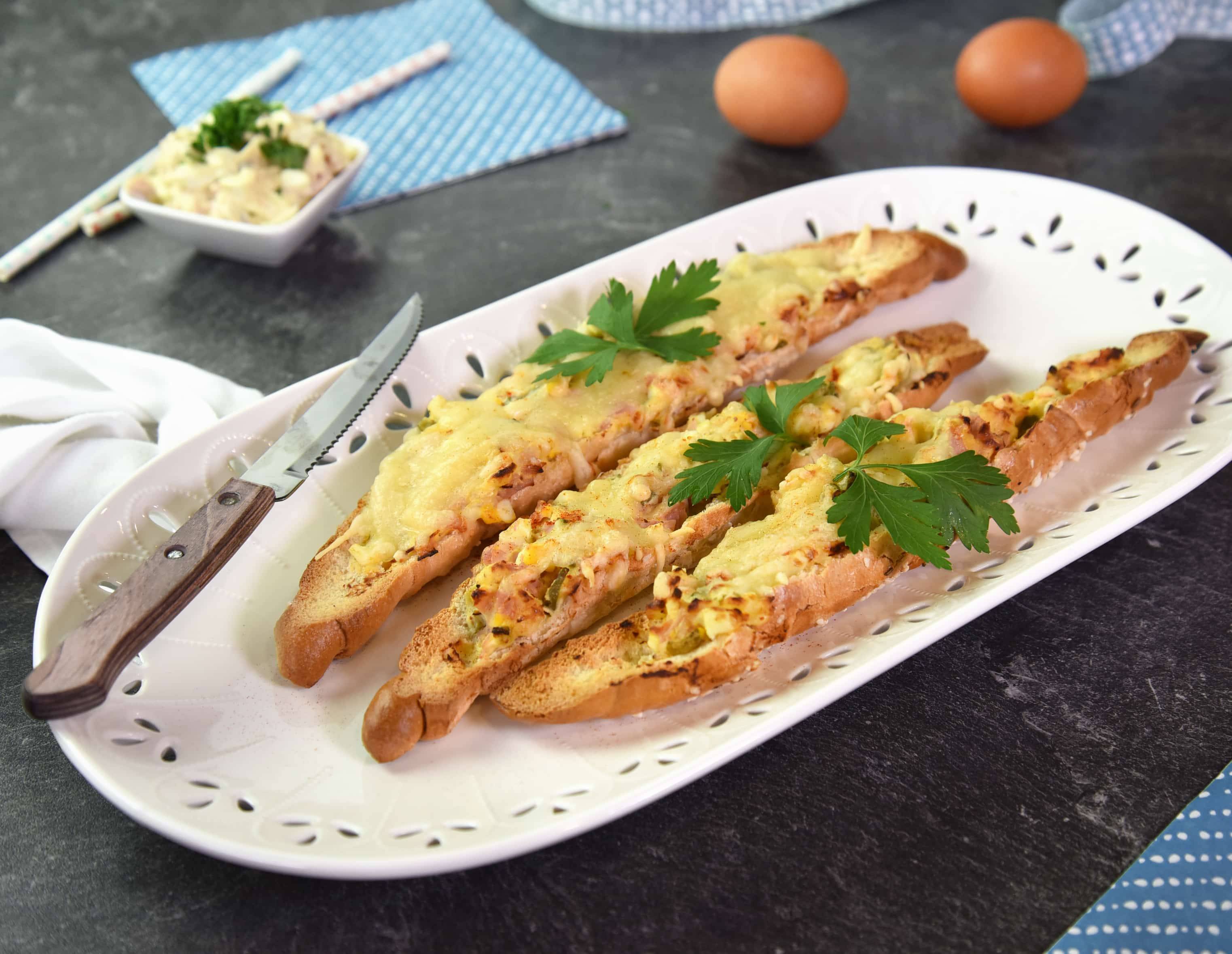 Überbackenes gefülltes Salzstangerl Rezept