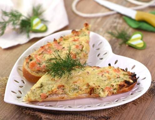 Überbackenes Baguette mit Lachs und Kren Rezept - ichkoche.at