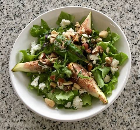 Blattsalat mit frischen Feigen Rezept - ichkoche.de Blattsalat mit frischen Feigen Rezept - ichkoche.de