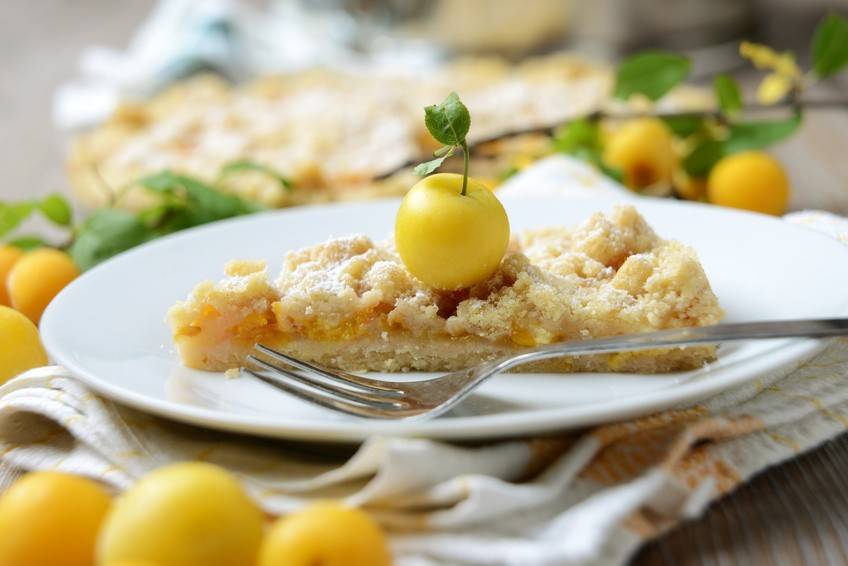 Streuselkuchen mit Kriecherln