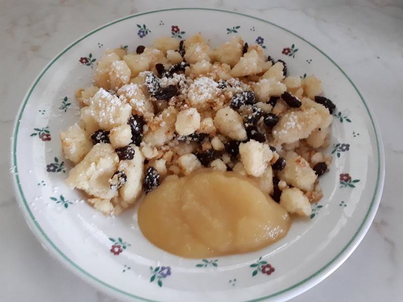 Grießschmarren mit Apfelmus Rezept - ichkoche.at