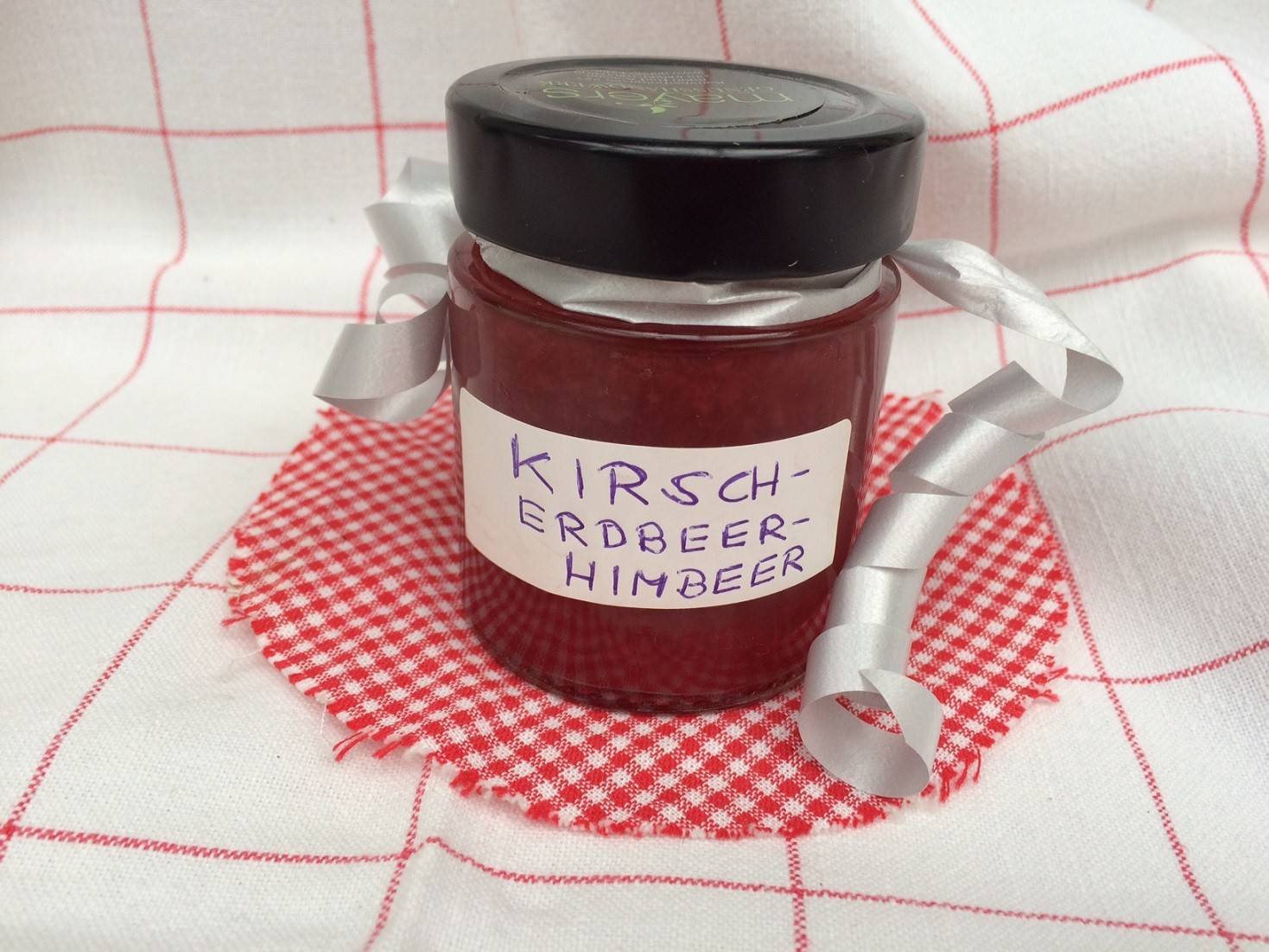 Kirsche-Erdbeer-Himbeermarmelade Rezept - ichkoche.ch Kirsche-Erdbeer-Himbeermarmelade Rezept - ichkoche.ch