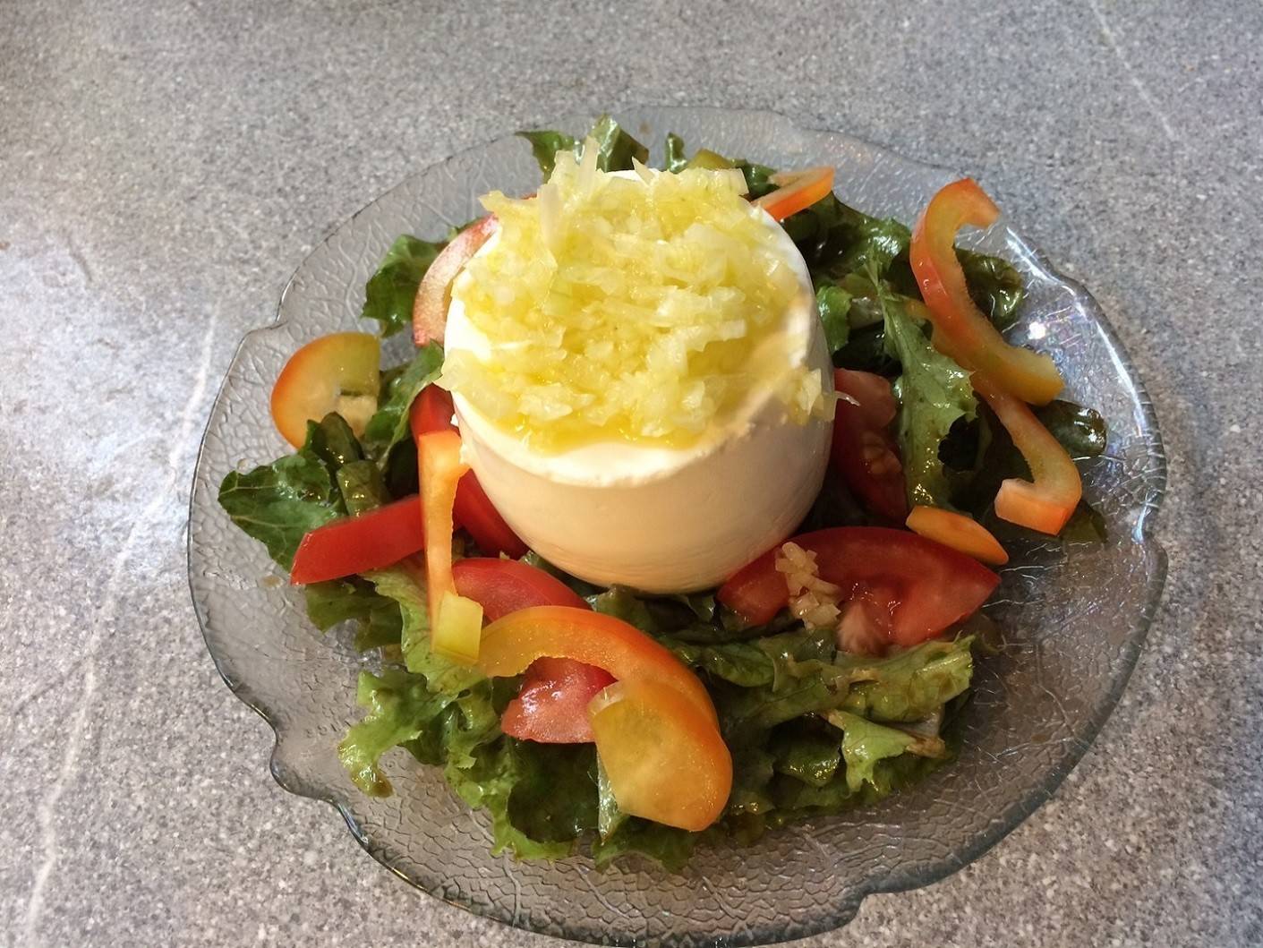 Salatteller mit Schafkäsegupferl Rezept - ichkoche.ch Salatteller mit Schafkäsegupferl Rezept - ichkoche.ch