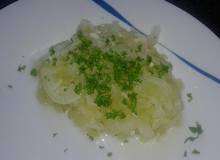 Zucchinigemüse mit Knoblauch Zucchinigemüse mit Knoblauch