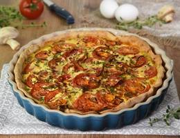 Quiche mit Bratwurst und Frischkäse Quiche mit Bratwurst und Frischkäse