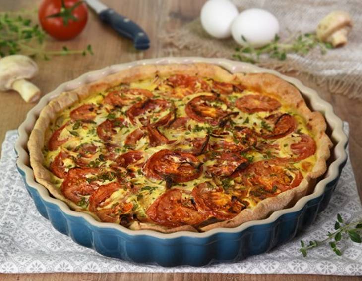 Quiche mit Bratwurst und Frischkäse