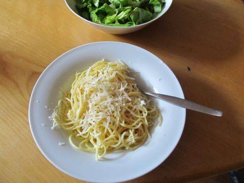 Spaghetti con aglio e olio