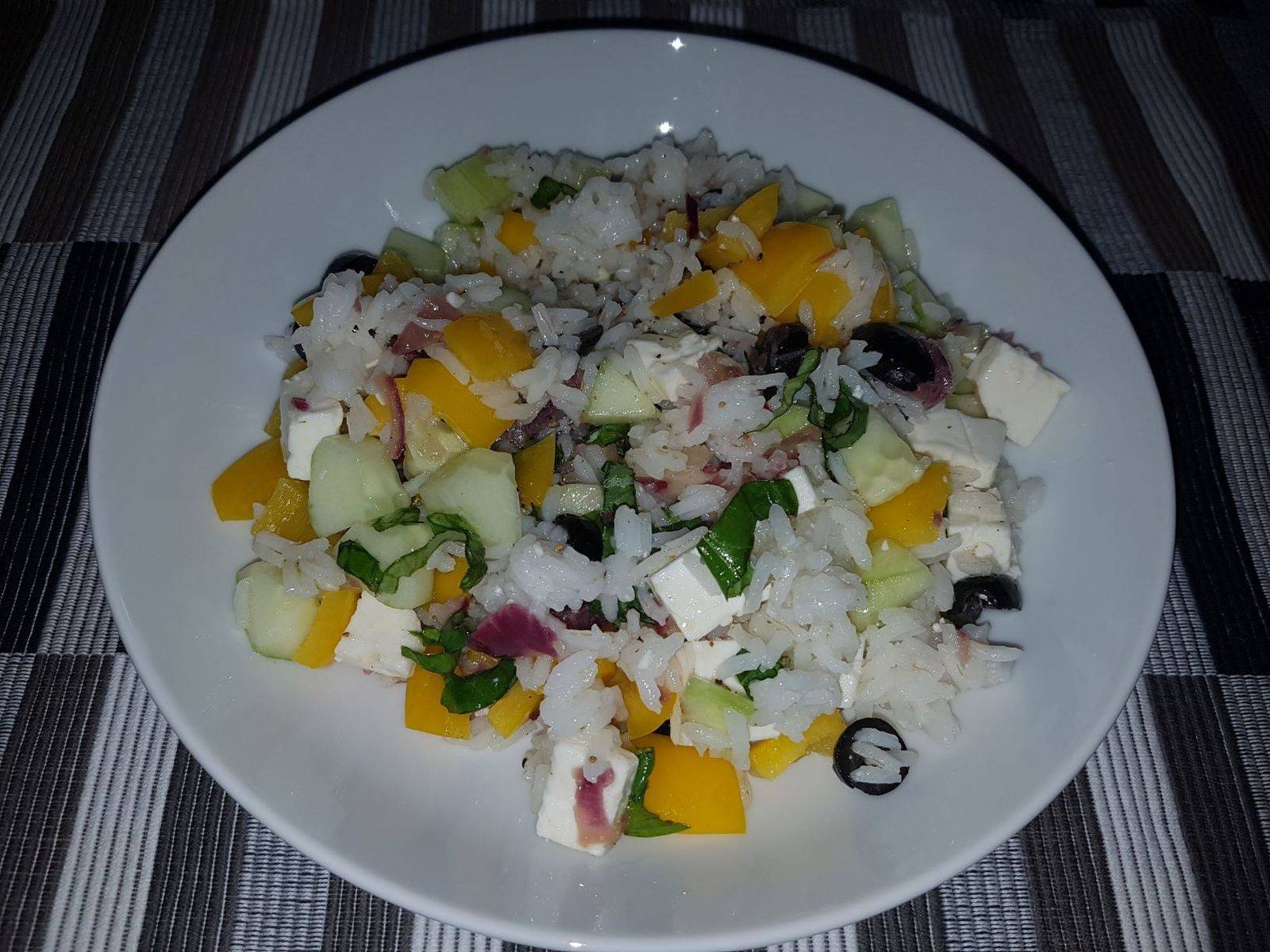 Griechischer Reissalat Rezept - ichkoche.ch