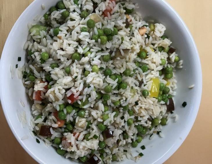 Sommerlicher Reissalat