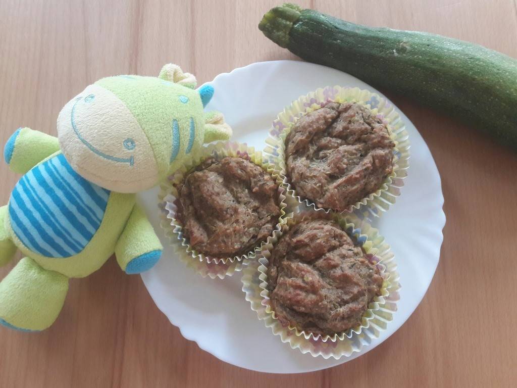 Zucchini-Muffins für Babys Rezept - ichkoche.de