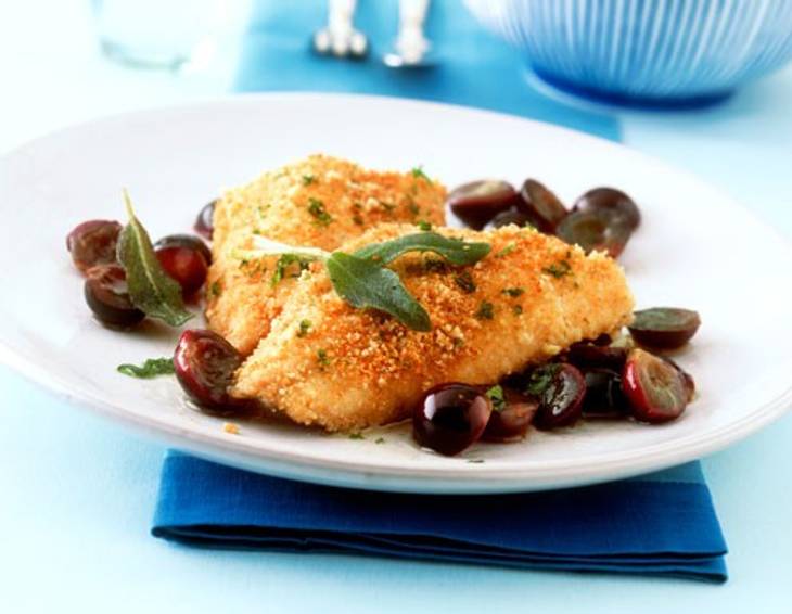Forellenfilets mit Mandeln, Trauben und Salbei Forellenfilets mit Mandeln, Trauben und Salbei