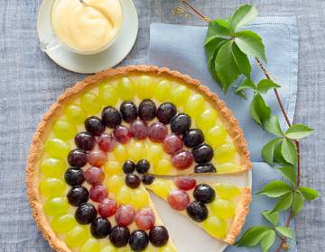 Traubenkuchen mit Vin Santo-Creme Traubenkuchen mit Vin Santo-Creme