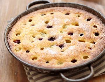 Mandelkuchen mit Weintrauben Mandelkuchen mit Weintrauben