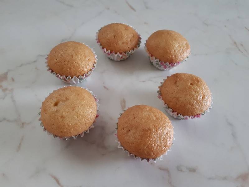 Zitronenmuffins Rezept - ichkoche.ch Zitronenmuffins Rezept - ichkoche.ch