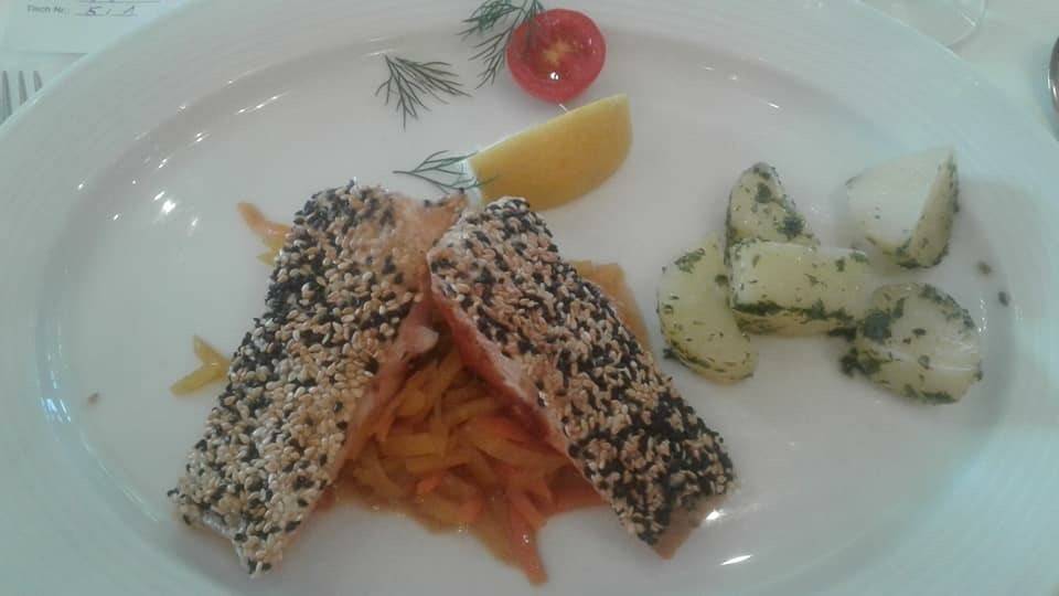 Lachs mit Sesamkruste Rezept - ichkoche.de