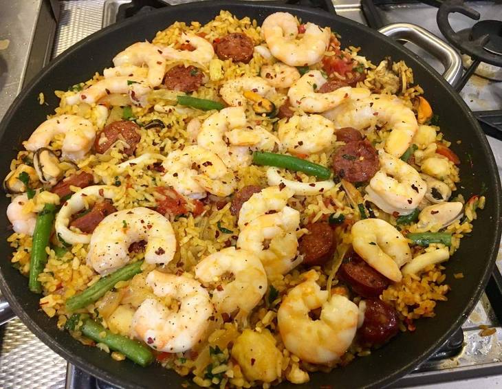 Paella mit Garnelen Paella mit Garnelen