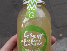 Die "Grantscherben" Limonade (Basilikum & Zitrone) Die "Grantscherben" Limonade (Basilikum & Zitrone)