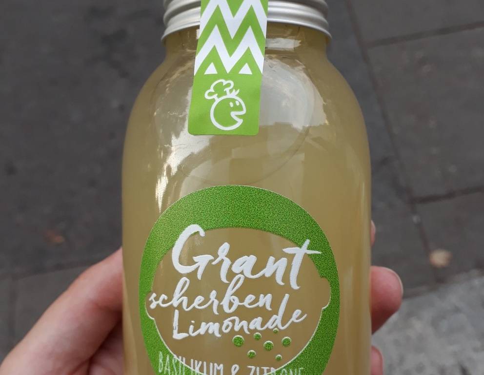 Die "Grantscherben" Limonade (Basilikum & Zitrone) Die "Grantscherben" Limonade (Basilikum & Zitrone)