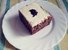Zucchinikuchen mit Topfencreme Zucchinikuchen mit Topfencreme