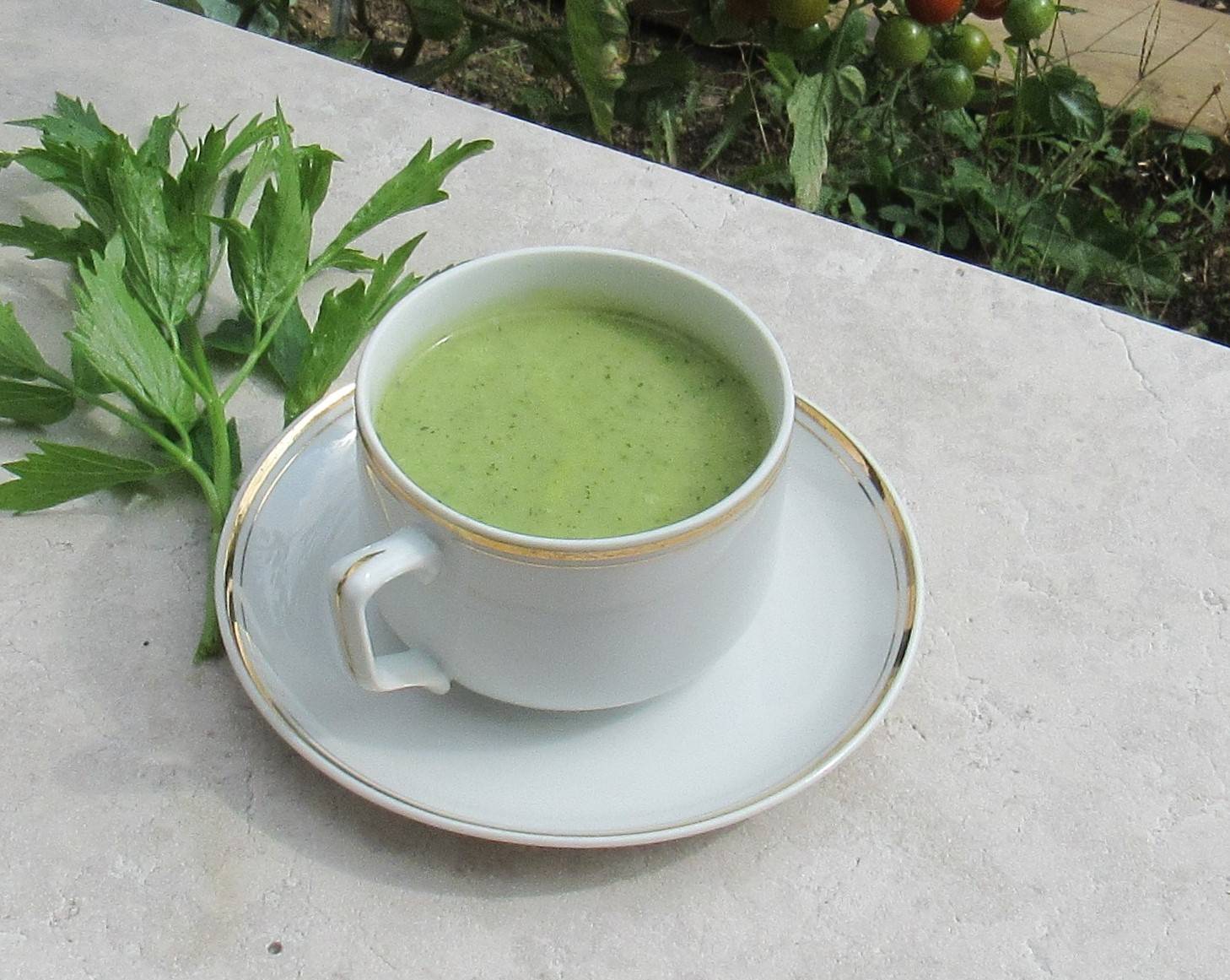 Zucchinicremesuppe Rezept - ichkoche.de Zucchinicremesuppe Rezept - ichkoche.de