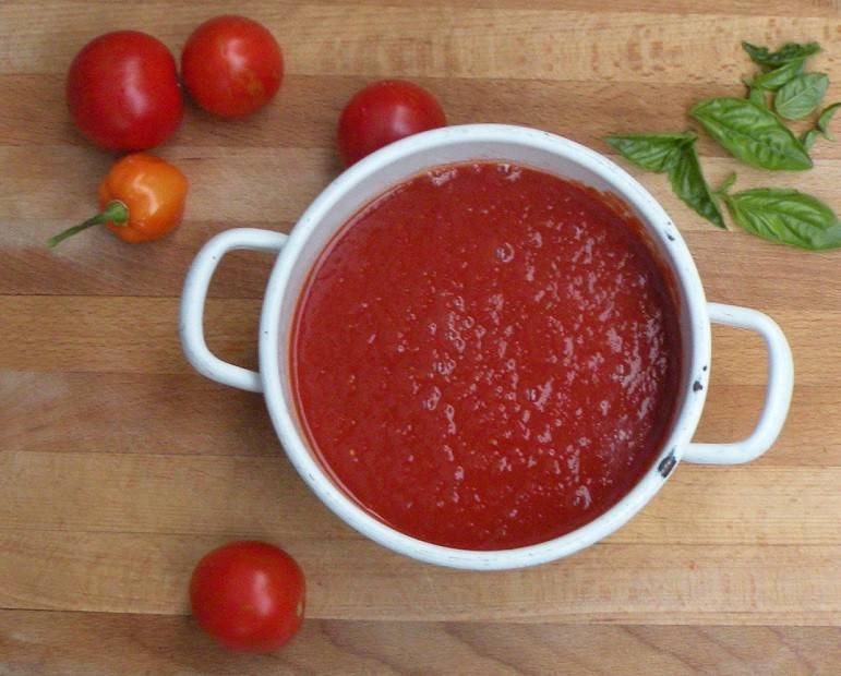 Scharfe Tomatensauce