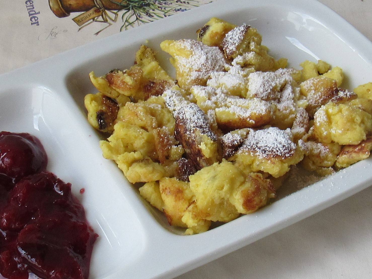 Kaiserschmarrn Rezept - ichkoche.de Kaiserschmarrn Rezept - ichkoche.de