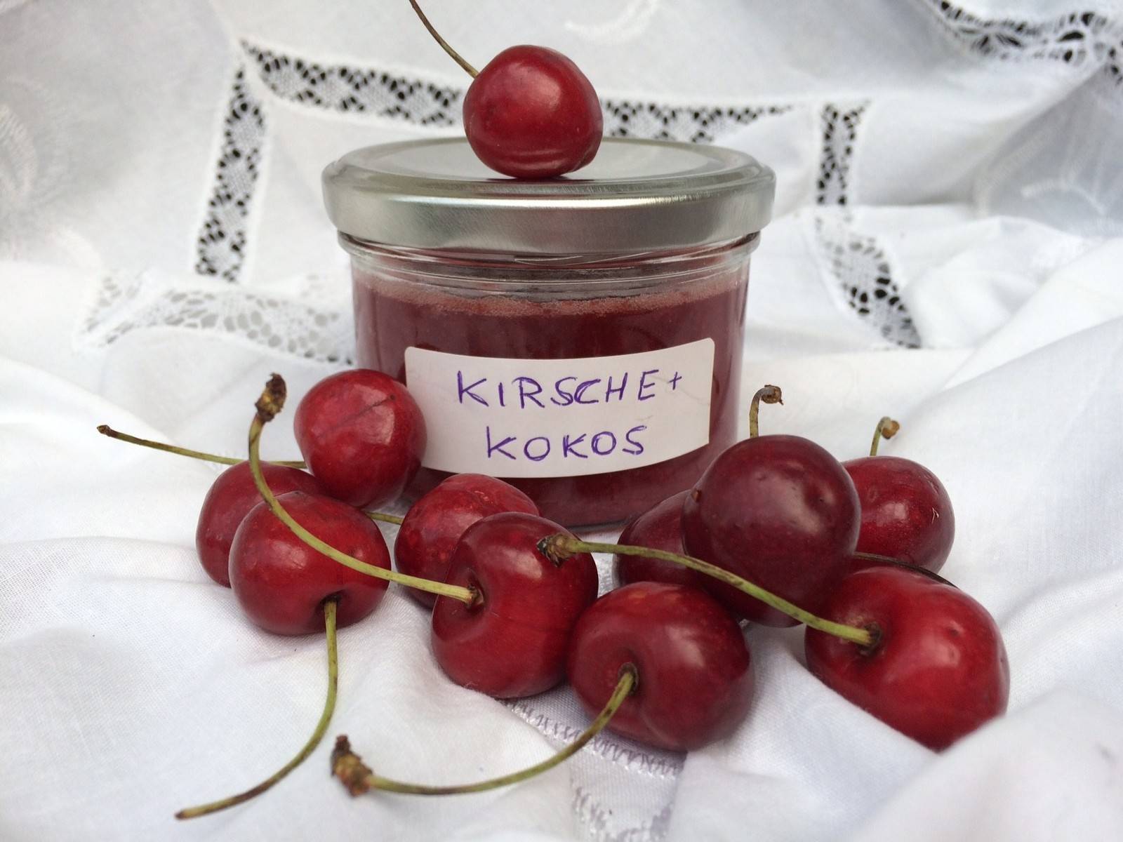 Kirsch-Kokos-Marmelade Rezept - ichkoche.de Kirsch-Kokos-Marmelade Rezept - ichkoche.de