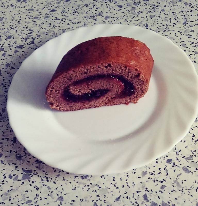 Biskuitroulade dunkel