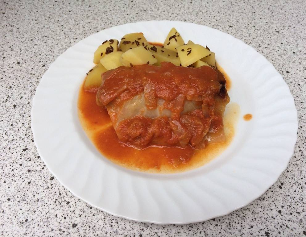Krautroulade mit Paprikasauce Krautroulade mit Paprikasauce
