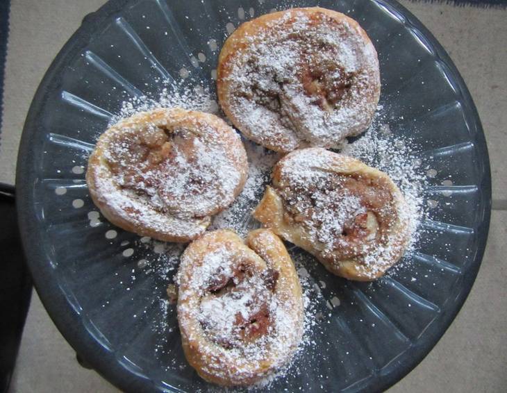 Nuss-Apfelschnecken Nuss-Apfelschnecken