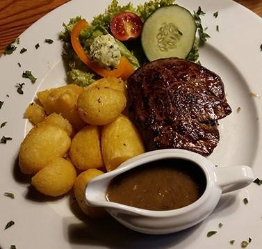 Filetsteaks mit Madeira-Sauce Rezept - ichkoche.de Filetsteaks mit Madeira-Sauce Rezept - ichkoche.de