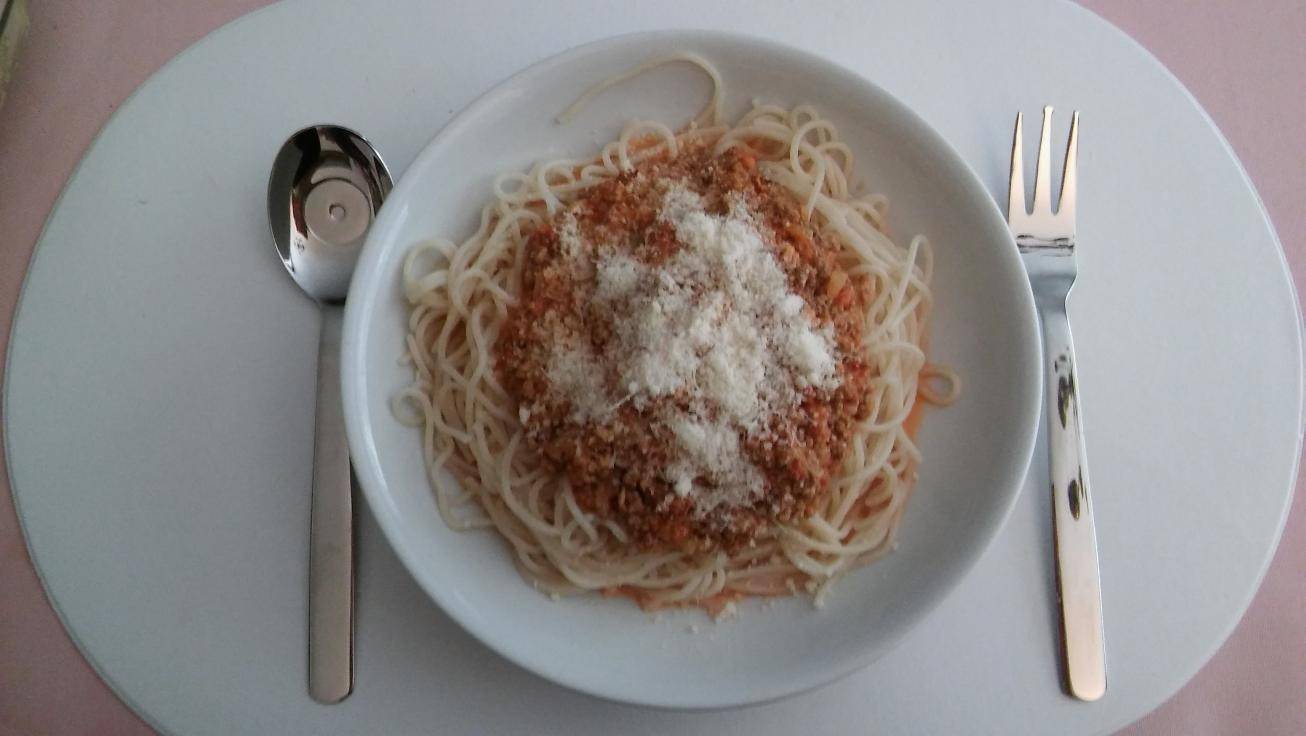 Nudeln mit Fleischsauce Rezept - ichkoche.de