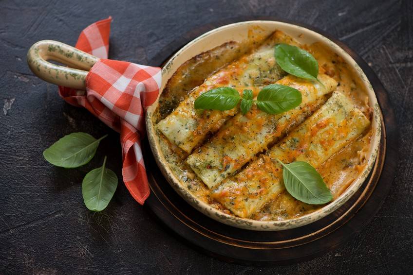 Cannelloni mit Spinat-Mozzarella-Füllung