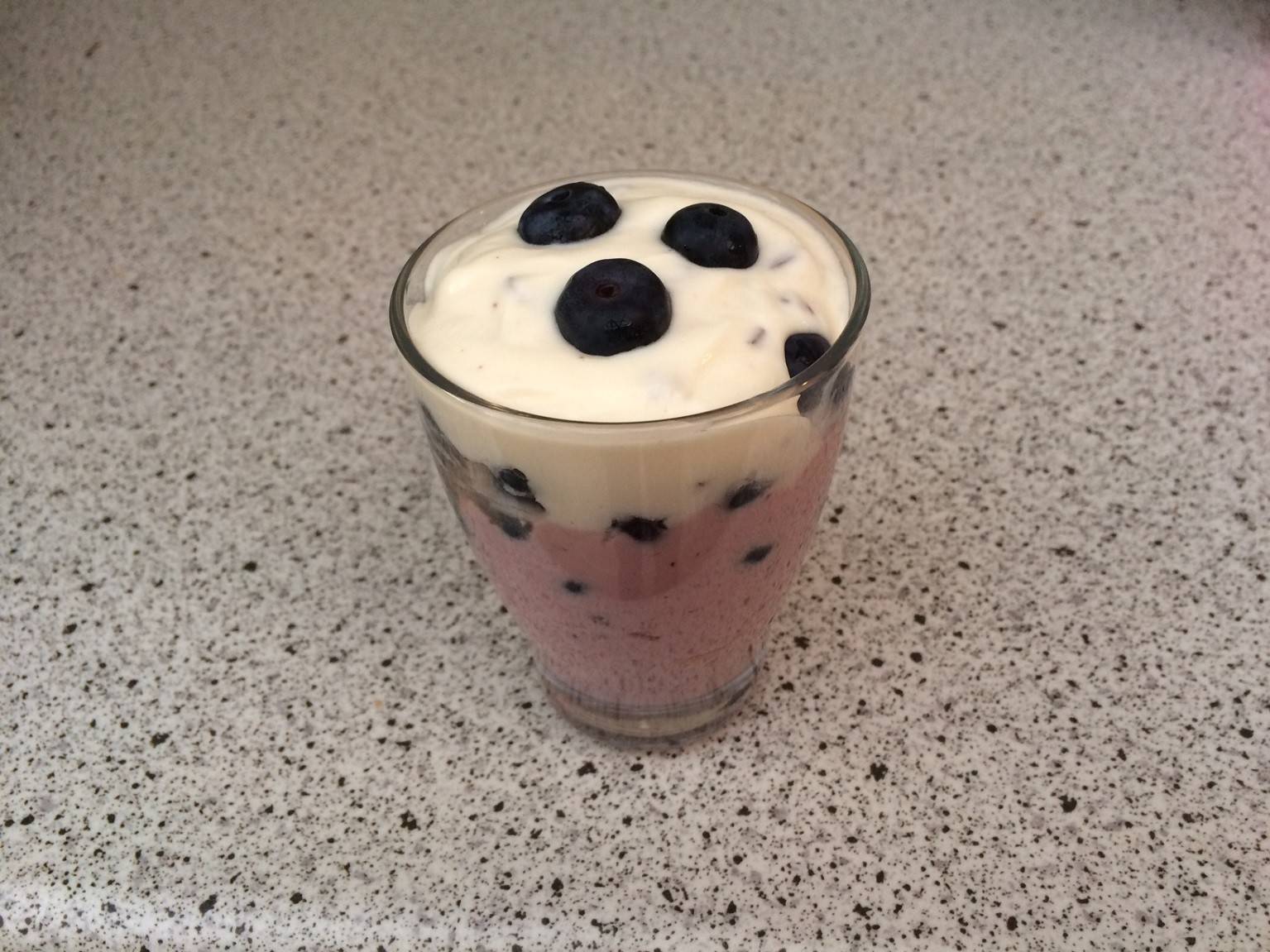 Heidelbeercreme im Glas Rezept - ichkoche.at Heidelbeercreme im Glas Rezept - ichkoche.at