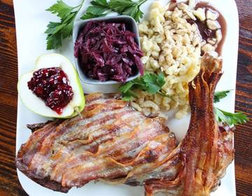 Gegrillter Reh-Vorderlauf Gegrillter Reh-Vorderlauf