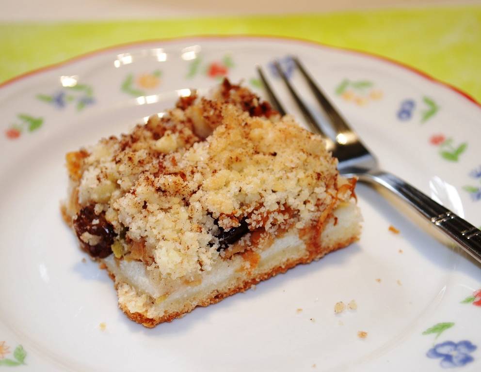 Apfel-Streusel-Kuchen mit Grießbrei Apfel-Streusel-Kuchen mit Grießbrei