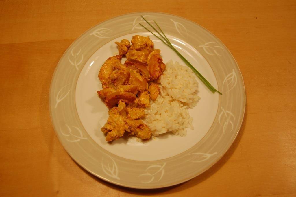 Indisches Fleisch mit Currysauce