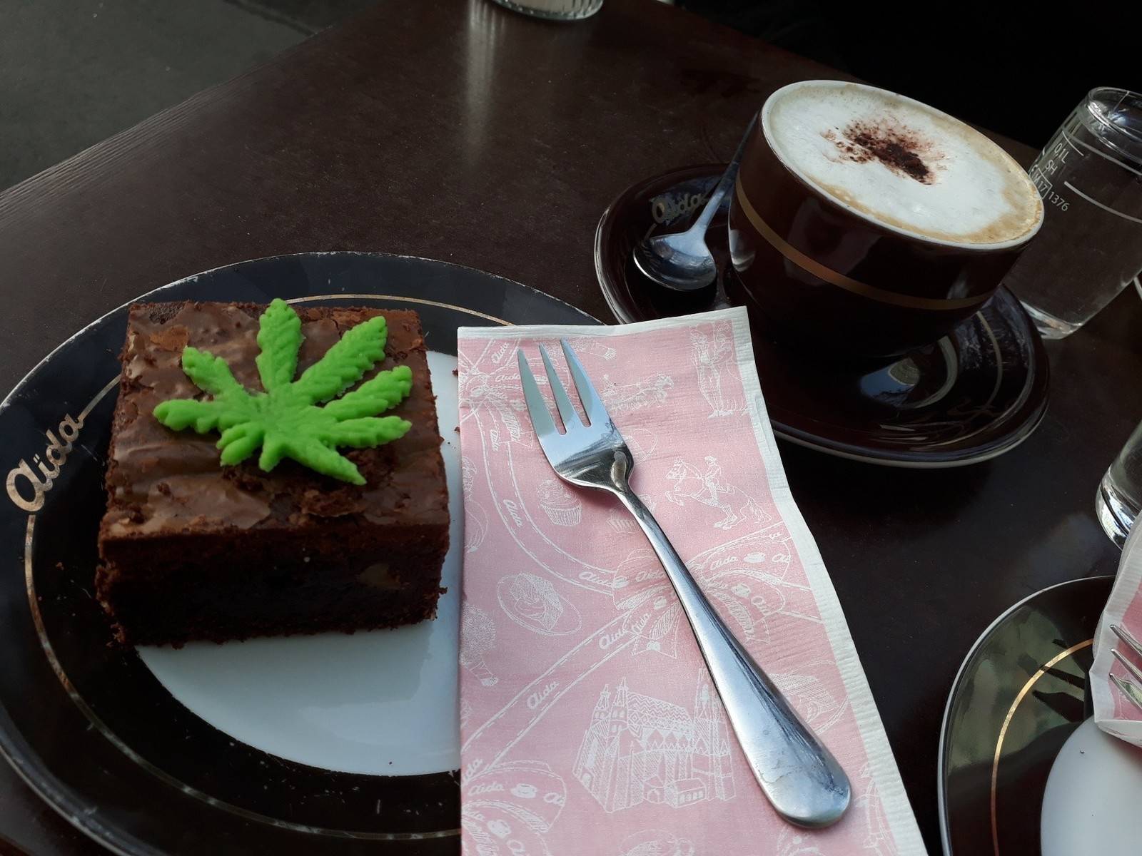 ...und dazu gab's eine heiße Tasse Cappuccino!