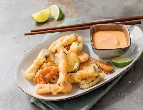 Gemüse-Tempura im Paprika-Backteig Rezept - ichkoche.ch Gemüse-Tempura im Paprika-Backteig Rezept - ichkoche.ch