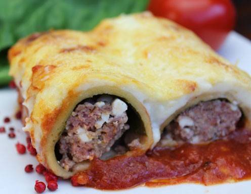 Cannelloni al forno mit Käse und Mangold